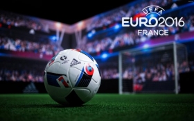 UEFA Euro 2016 Francja 009 Boisko, Trybuny, Pilka