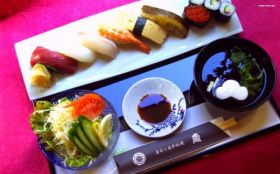 Sushi 001 Taca, Zupa, Sos, Salatka, Paleczki