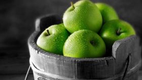 Jablka, Owoce 019 Wiadro, Krople Deszczu