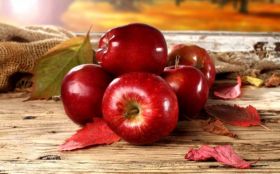 Jablka, Owoce 047 Drewno, Liscie, Jesien, Czerwone