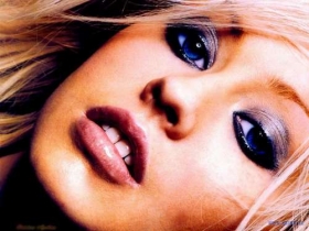Christina Aguilera 17