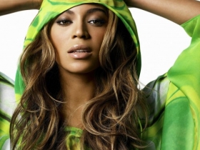 Beyonce Knowles 55