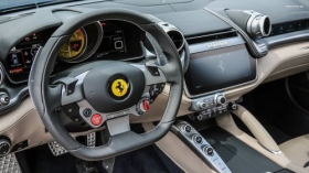 Ferrari GTC4Lusso 016