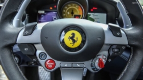 Ferrari GTC4Lusso 027
