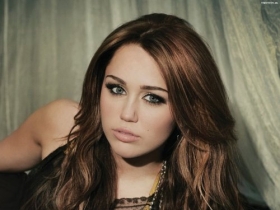 Miley Cyrus 042