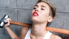 Miley Cyrus 070