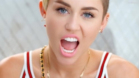 Miley Cyrus 071