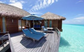 Lato Summer 2560x1600 076 Hotel, Malediwy, Lezaki