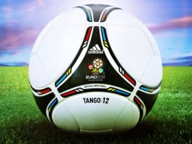 Euro 2012 016 adidas tango