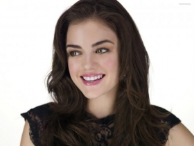 Lucy Hale 040