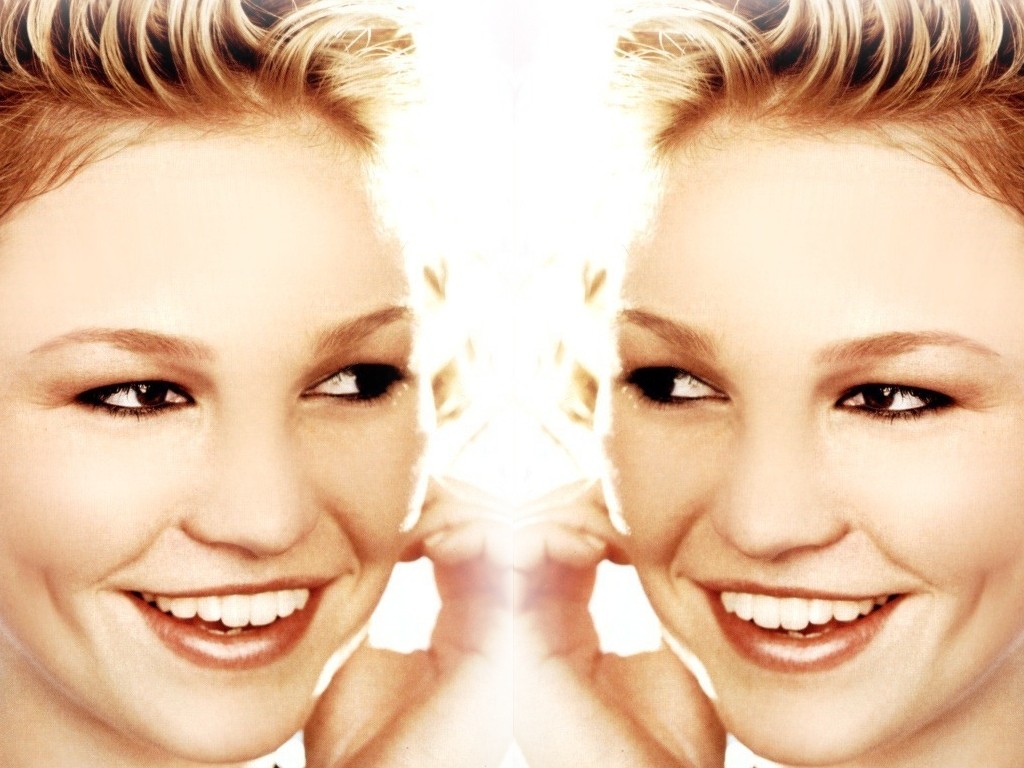 Julia Stiles 05