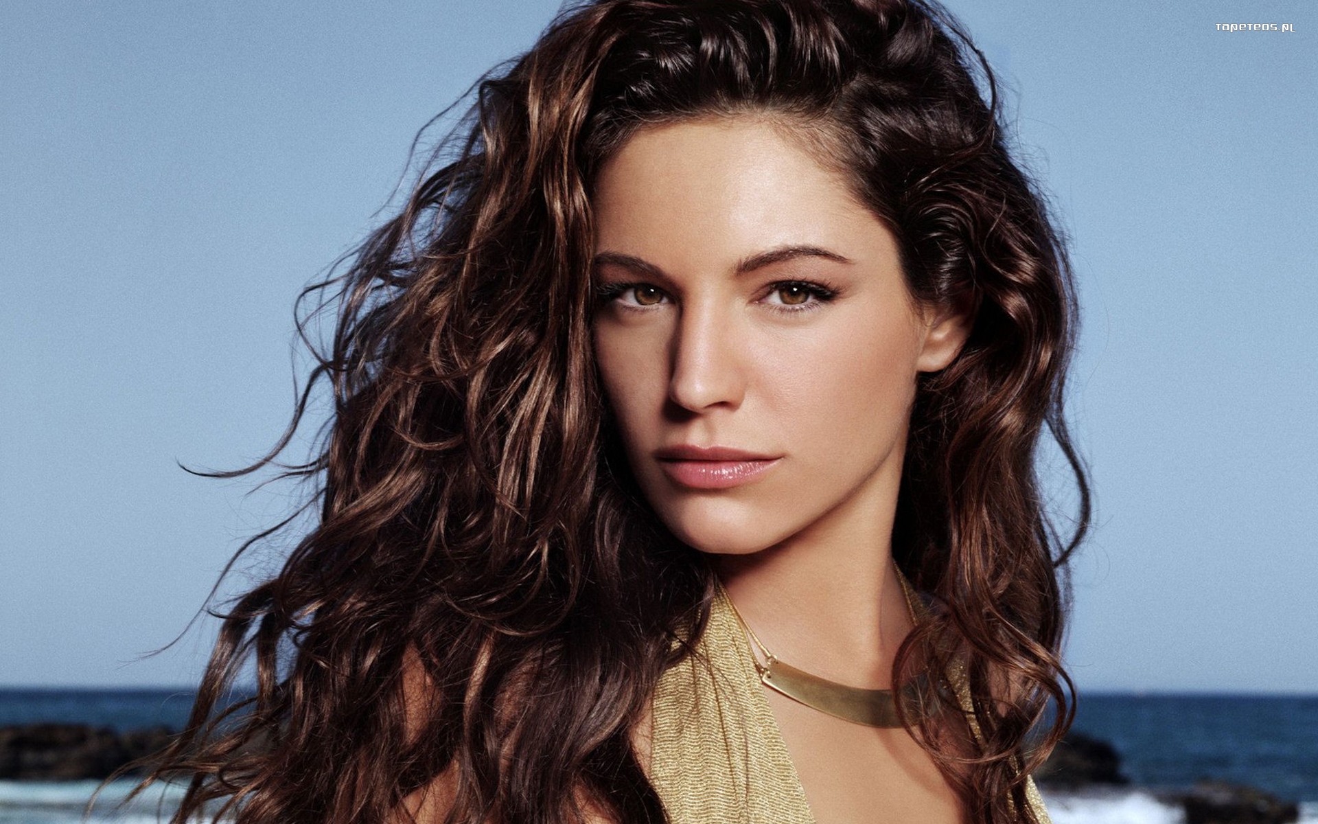 Kelly Brook 16