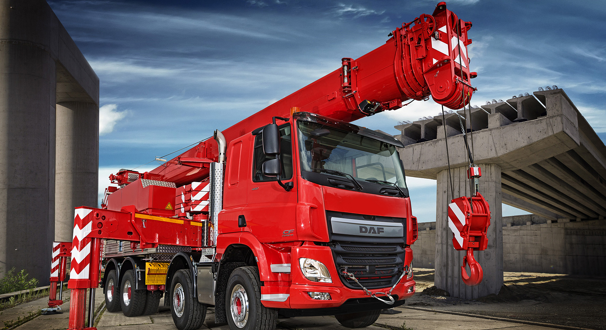 Samochod ciezarowy DAF 003 CF 440
