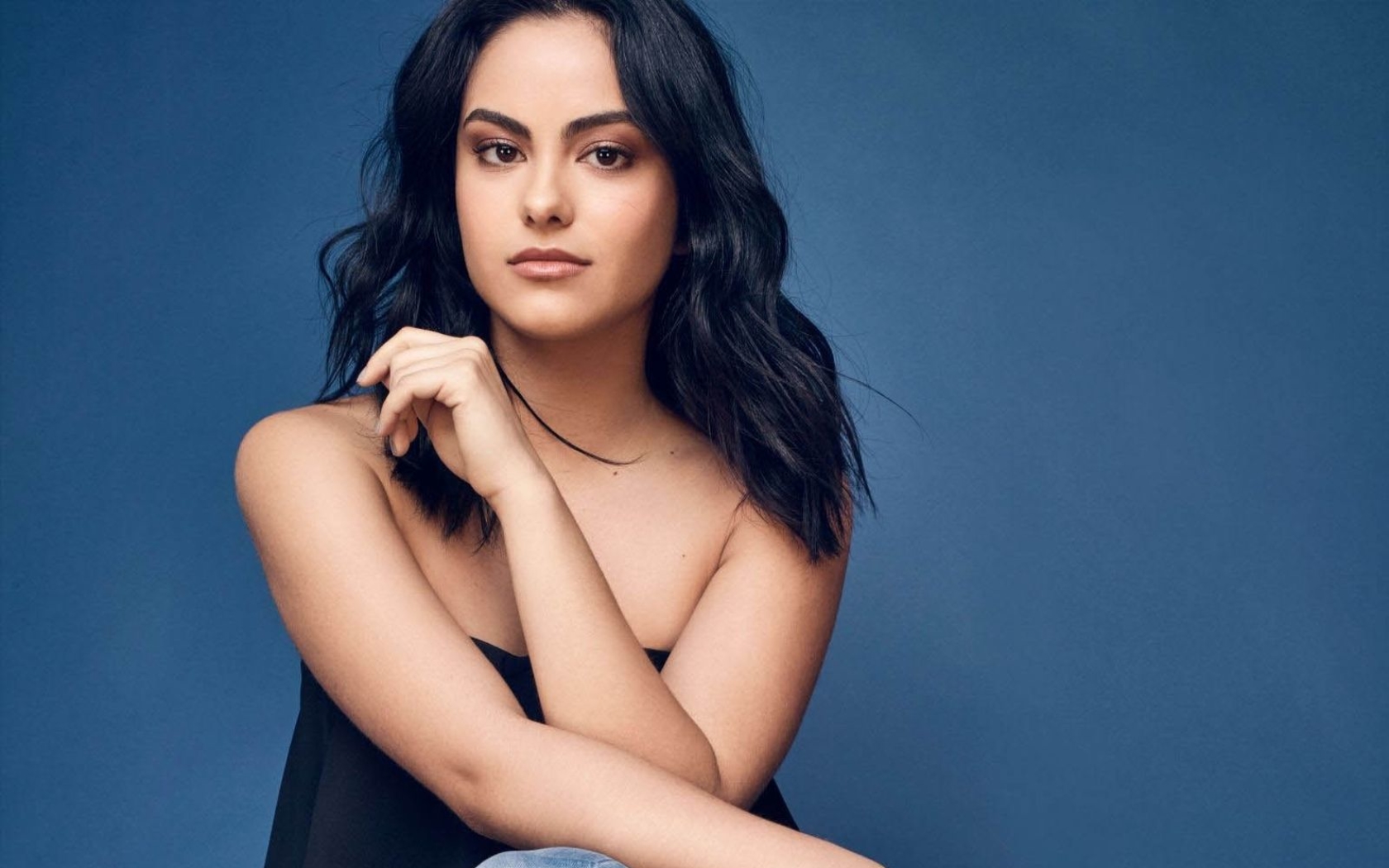 Camila Mendes 017