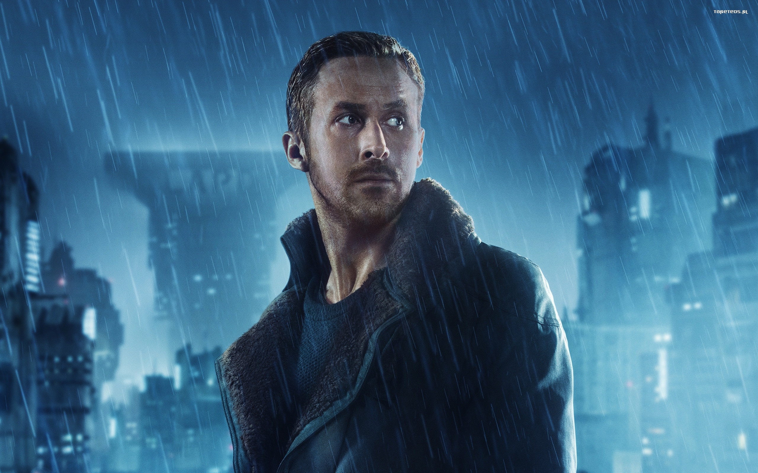 Blade Runner 2049 (2017) 014 Ryan Gosling jako Oficer K