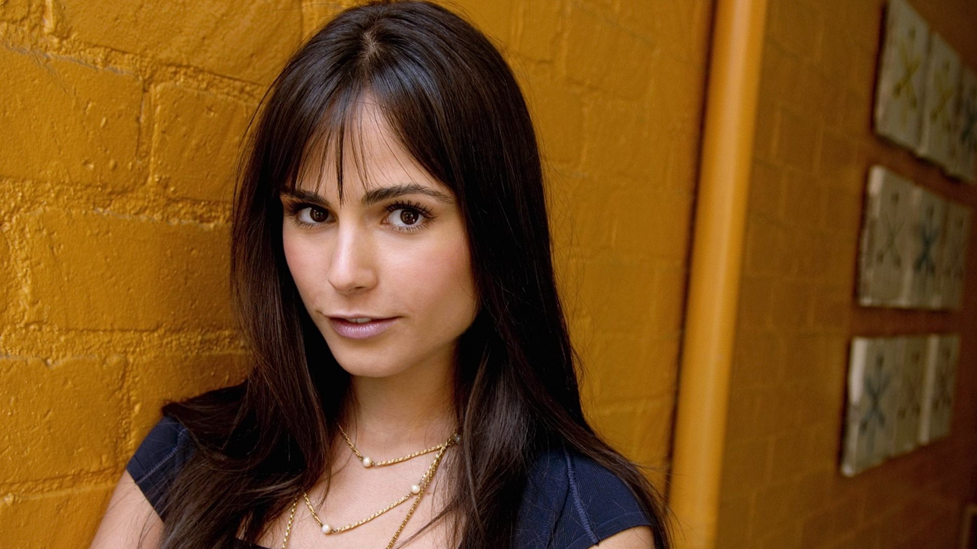 Jordana Brewster 002