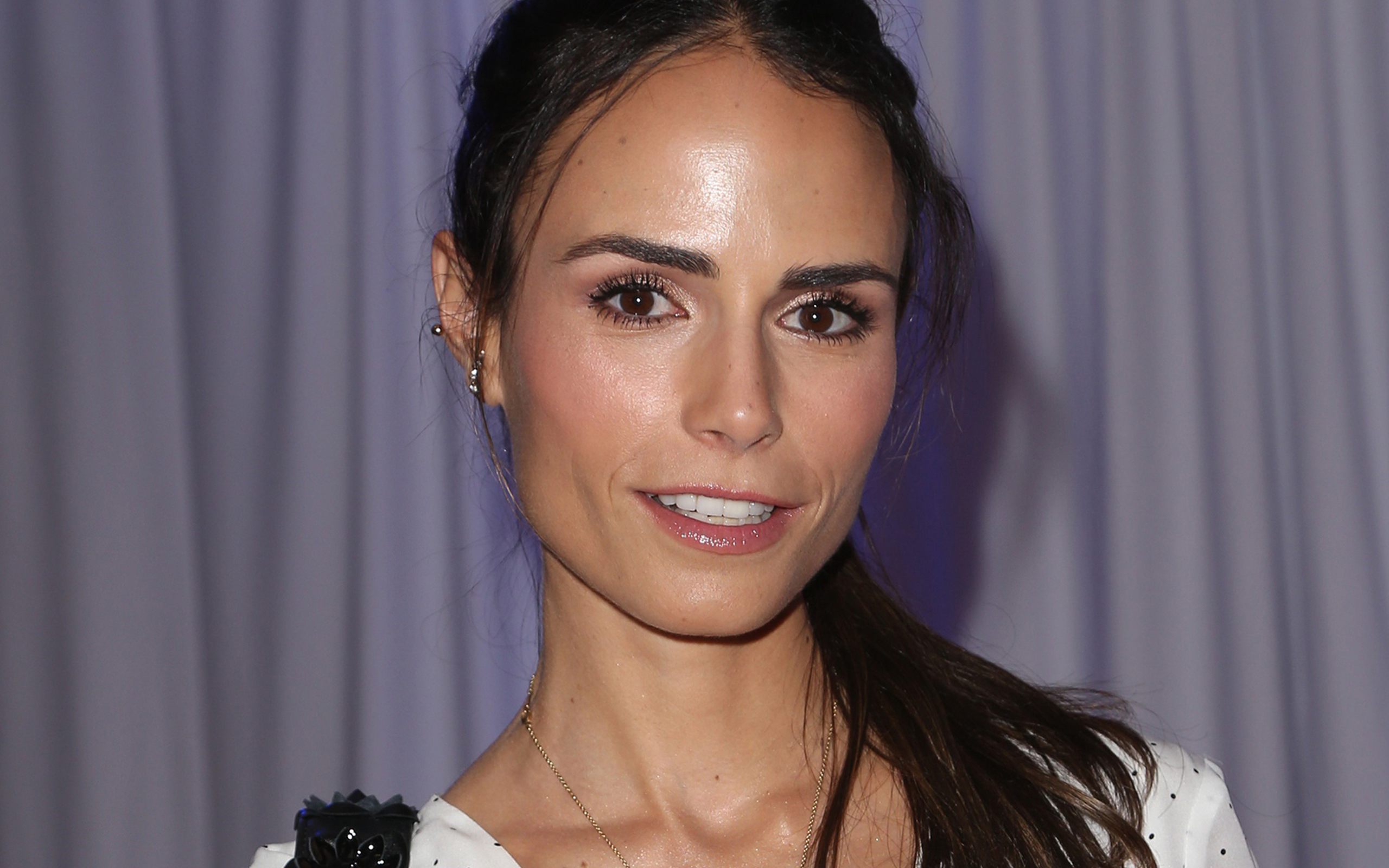 Jordana Brewster 008