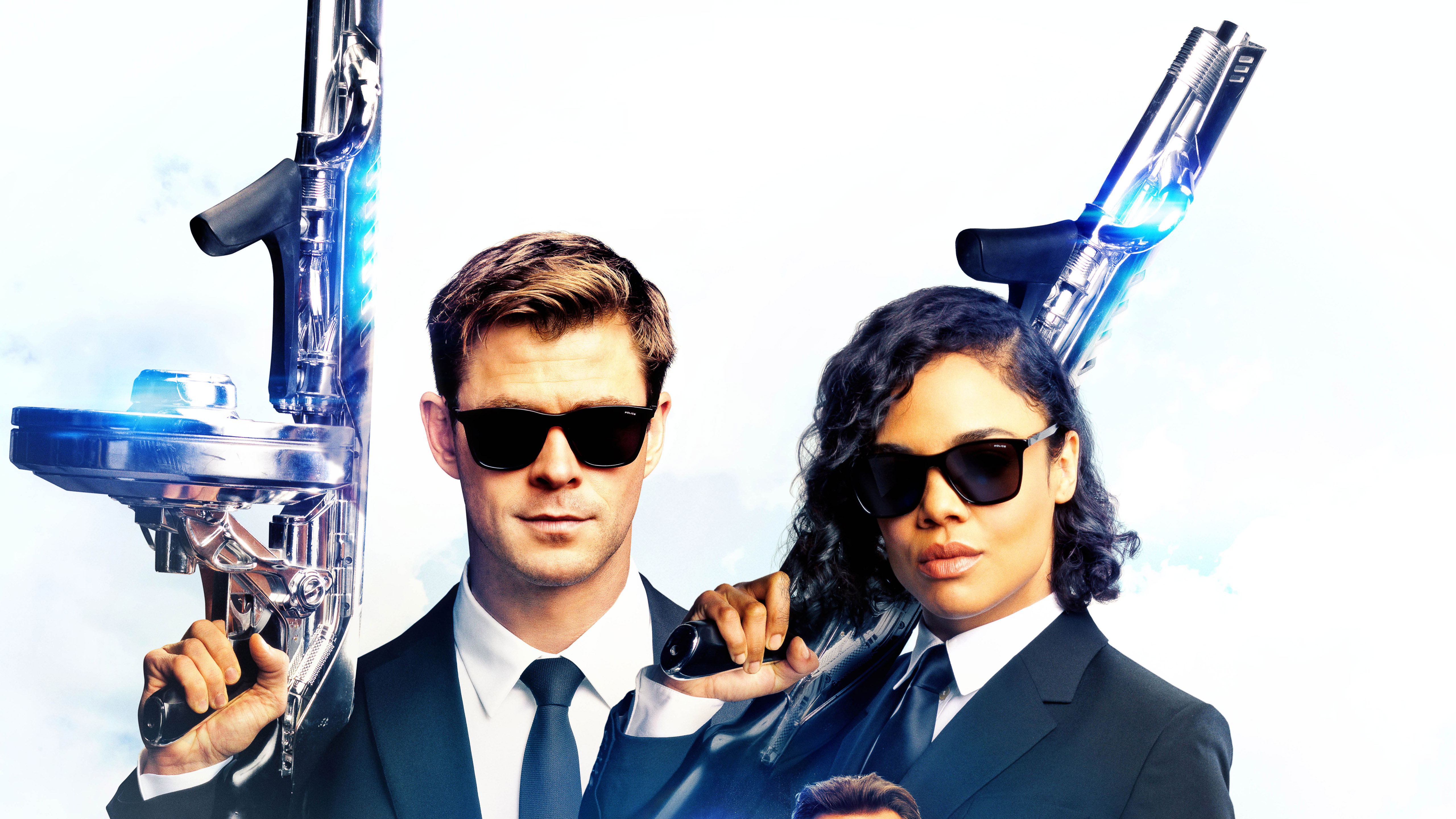 Men in Black International (2019) 004 Chris Hemsworth jako Agent H, Tessa Thompson jako Agentka M