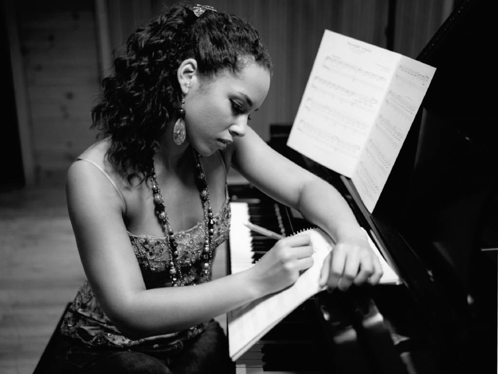 Alicia Keys 46