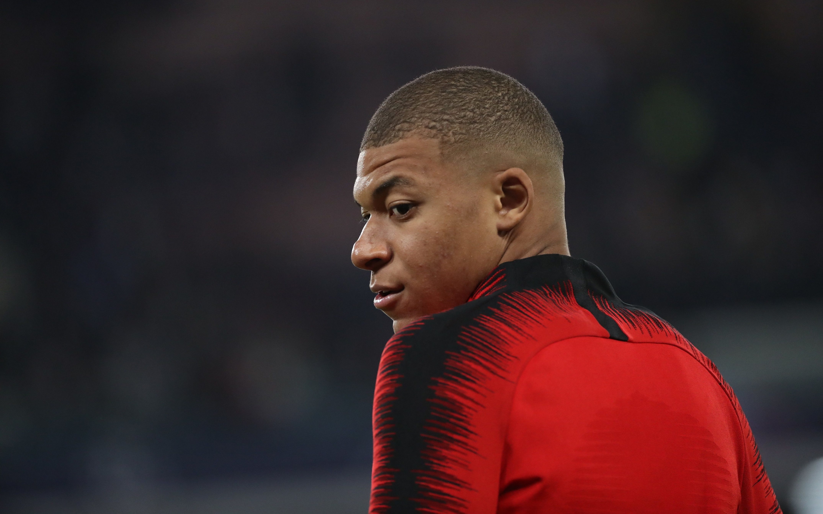 Kylian Mbappe 004 - Tapety na pulpit