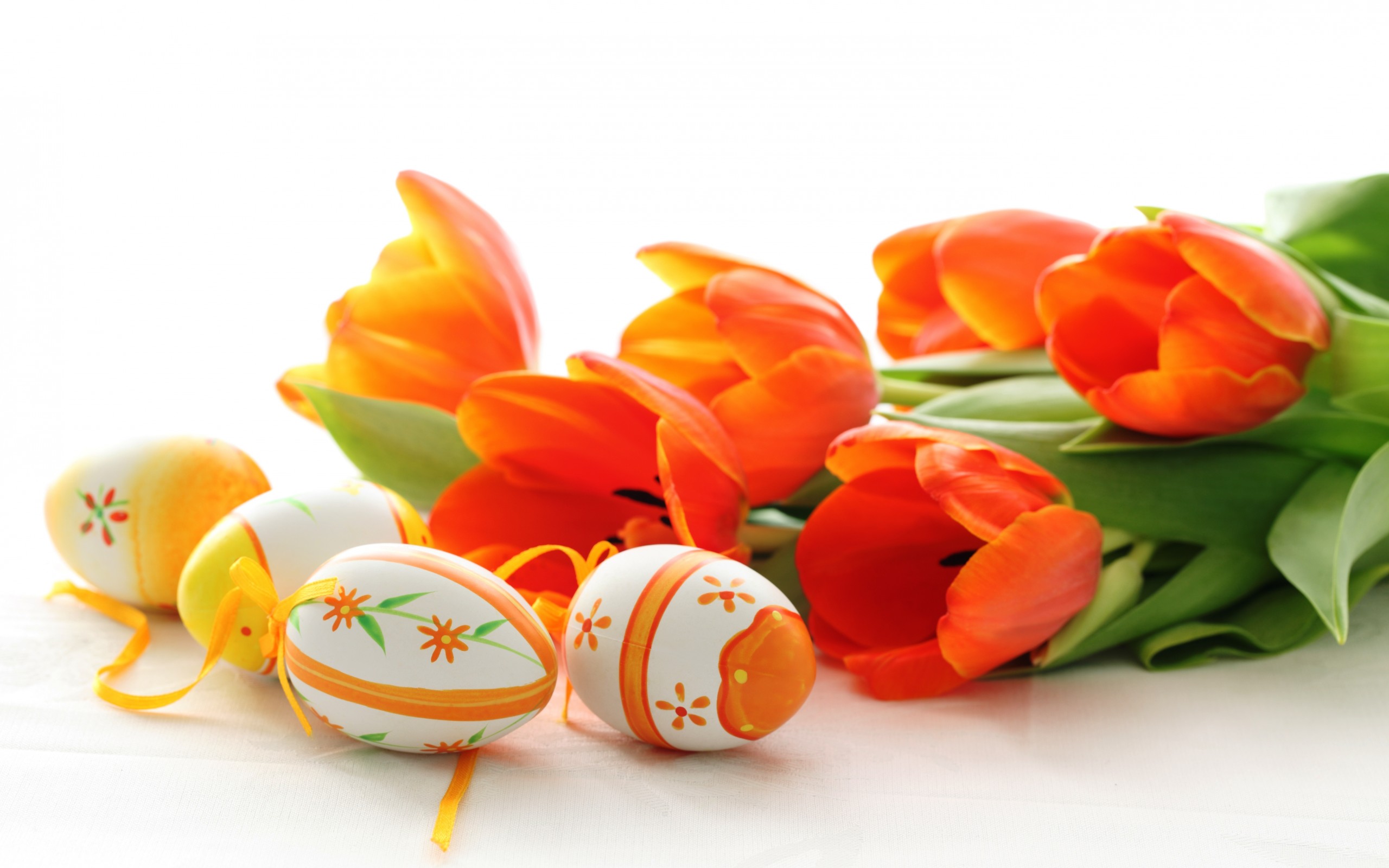 Wielkanoc 2560x1600 060 Pisanki, Tulipany
