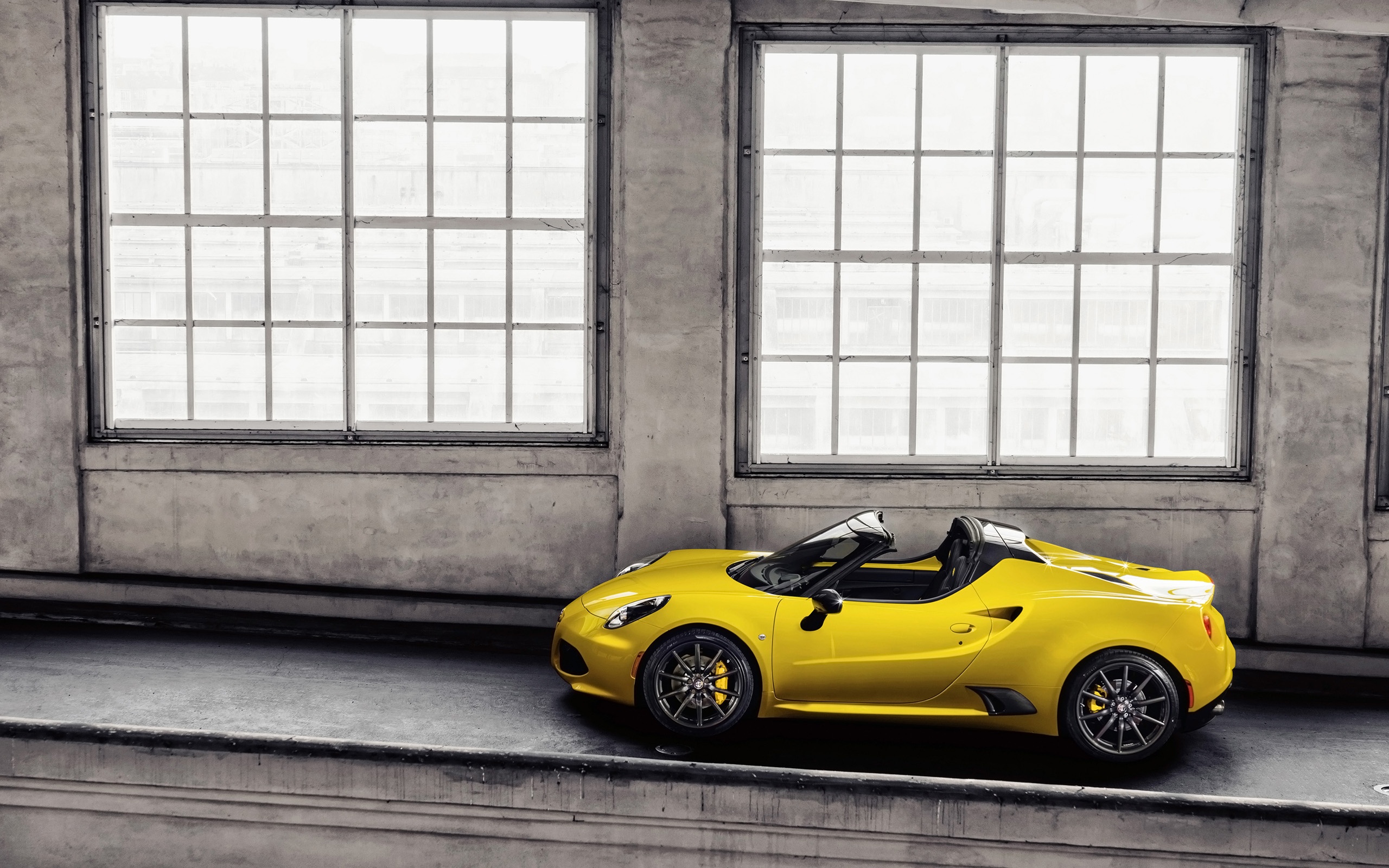 Alfa Romeo 4C Spider 006