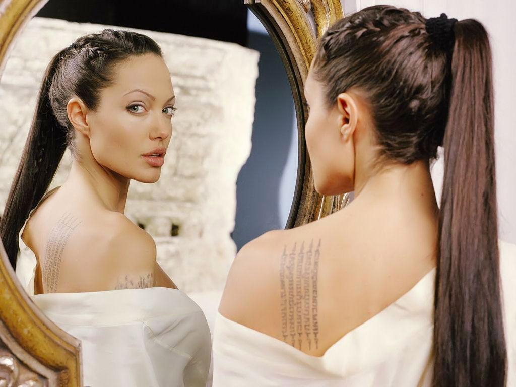 Angelina Jolie 138