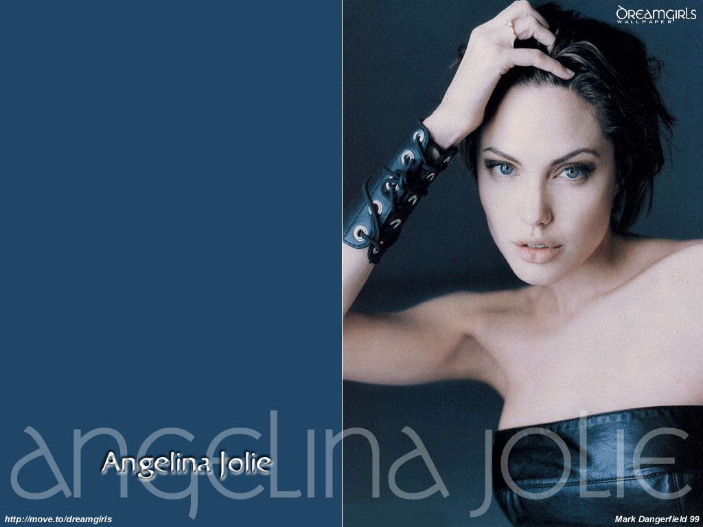 Angelina Jolie 21