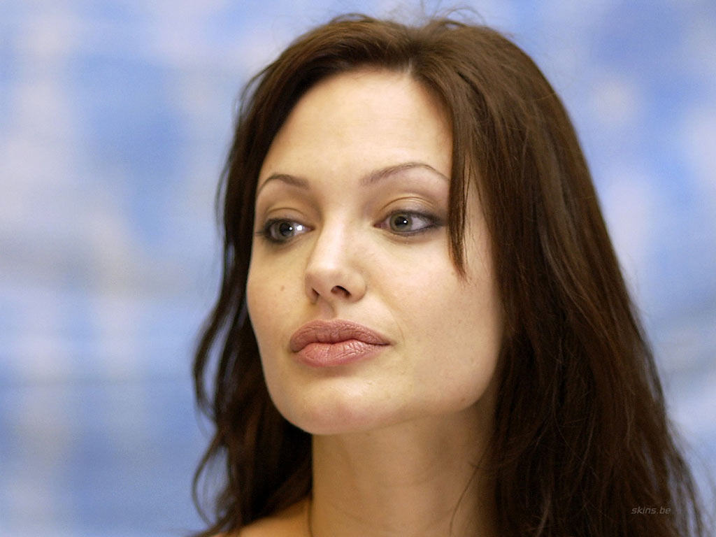 Angelina Jolie 47