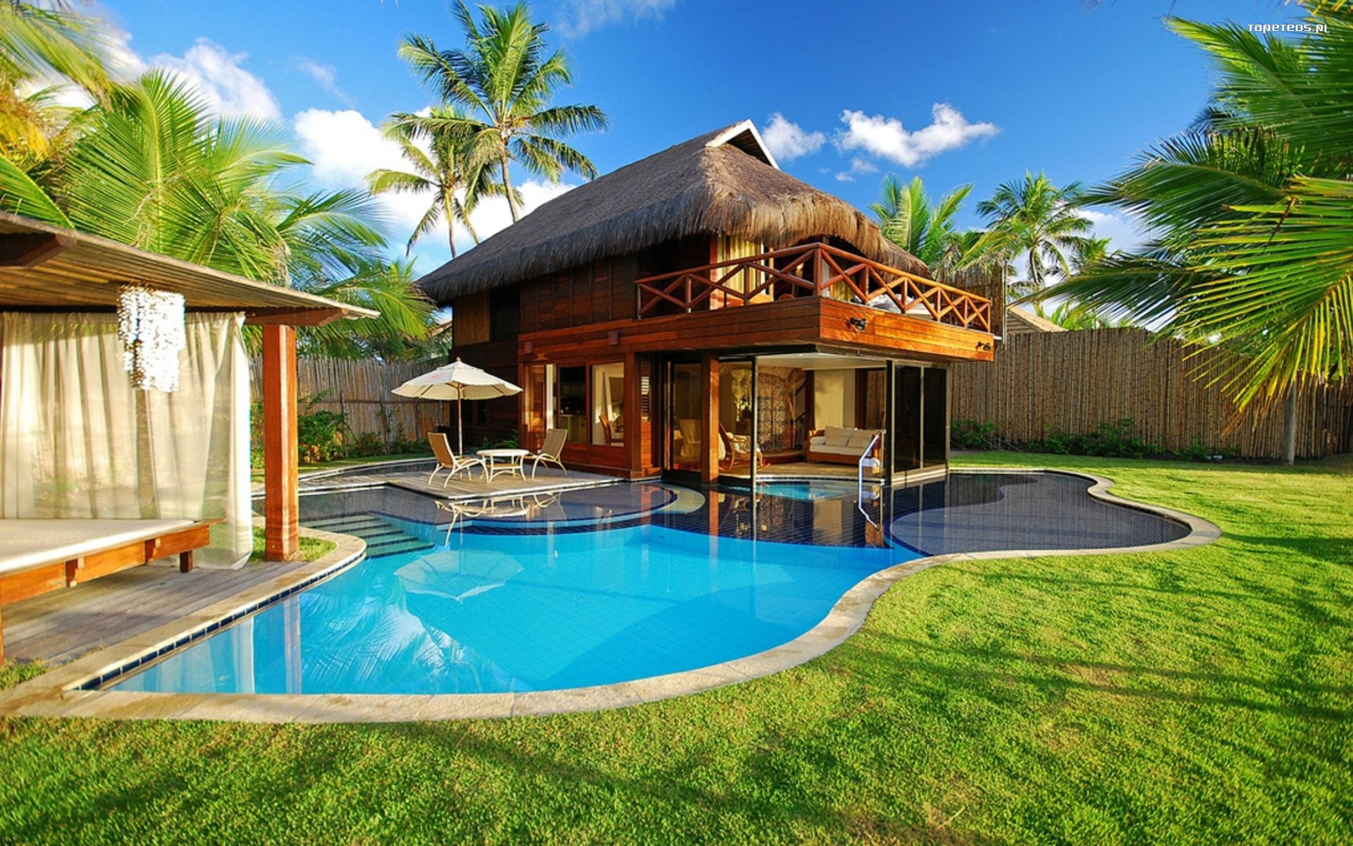Lato Summer 1920x1200 066 Nannai Beach Resort