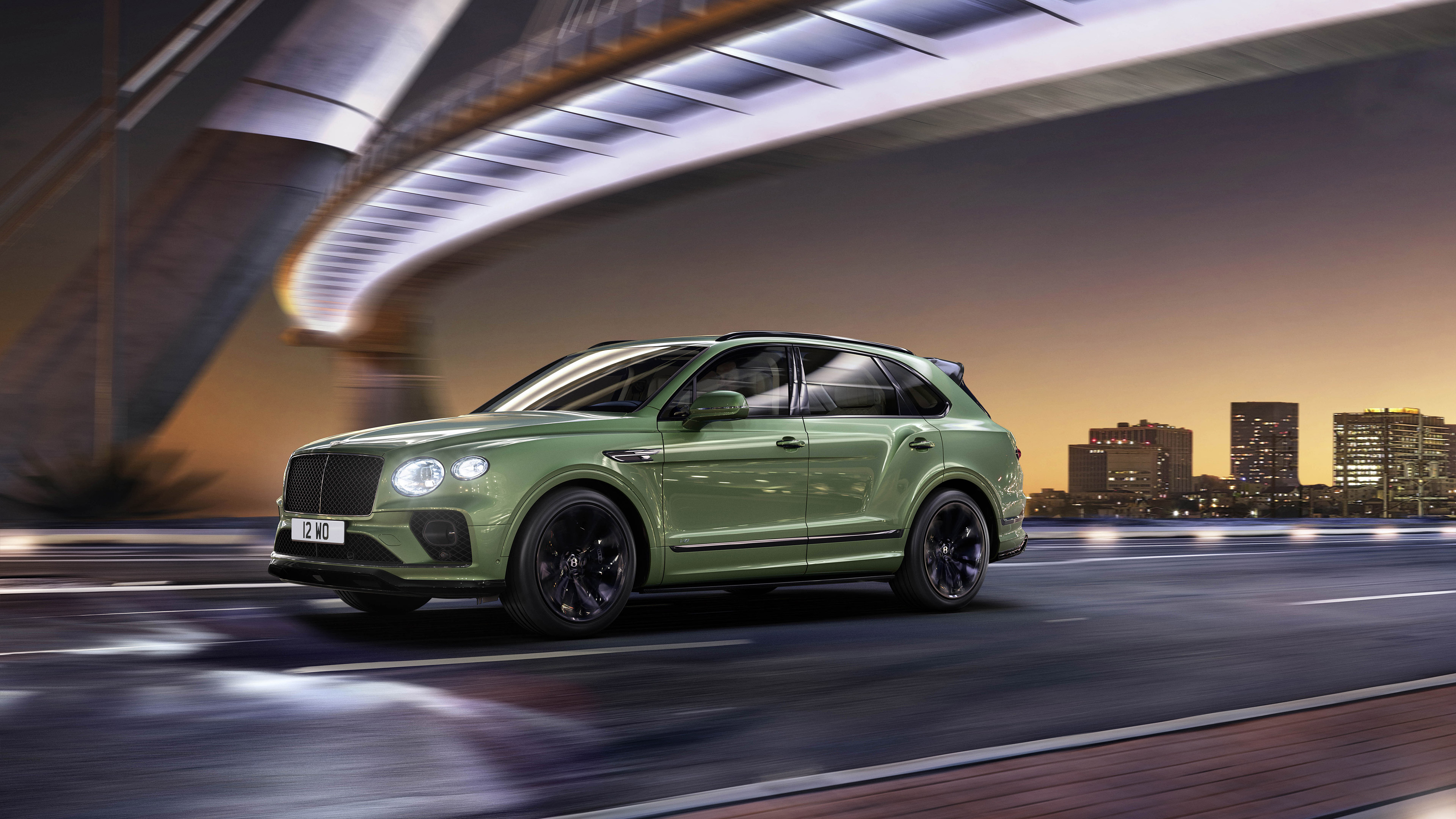 2021 Bentley Bentayga 005