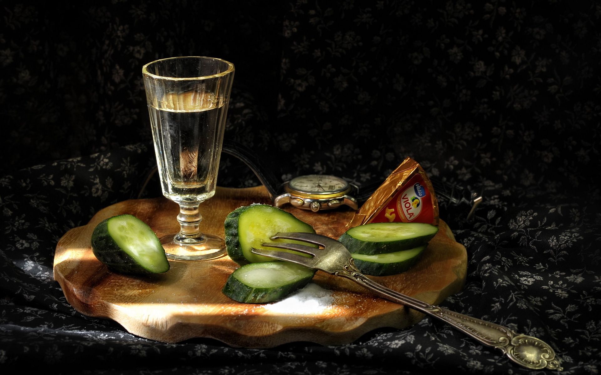 [Obrazek: wodka_1920x1200_001_kieliszek__zakaska.jpg]