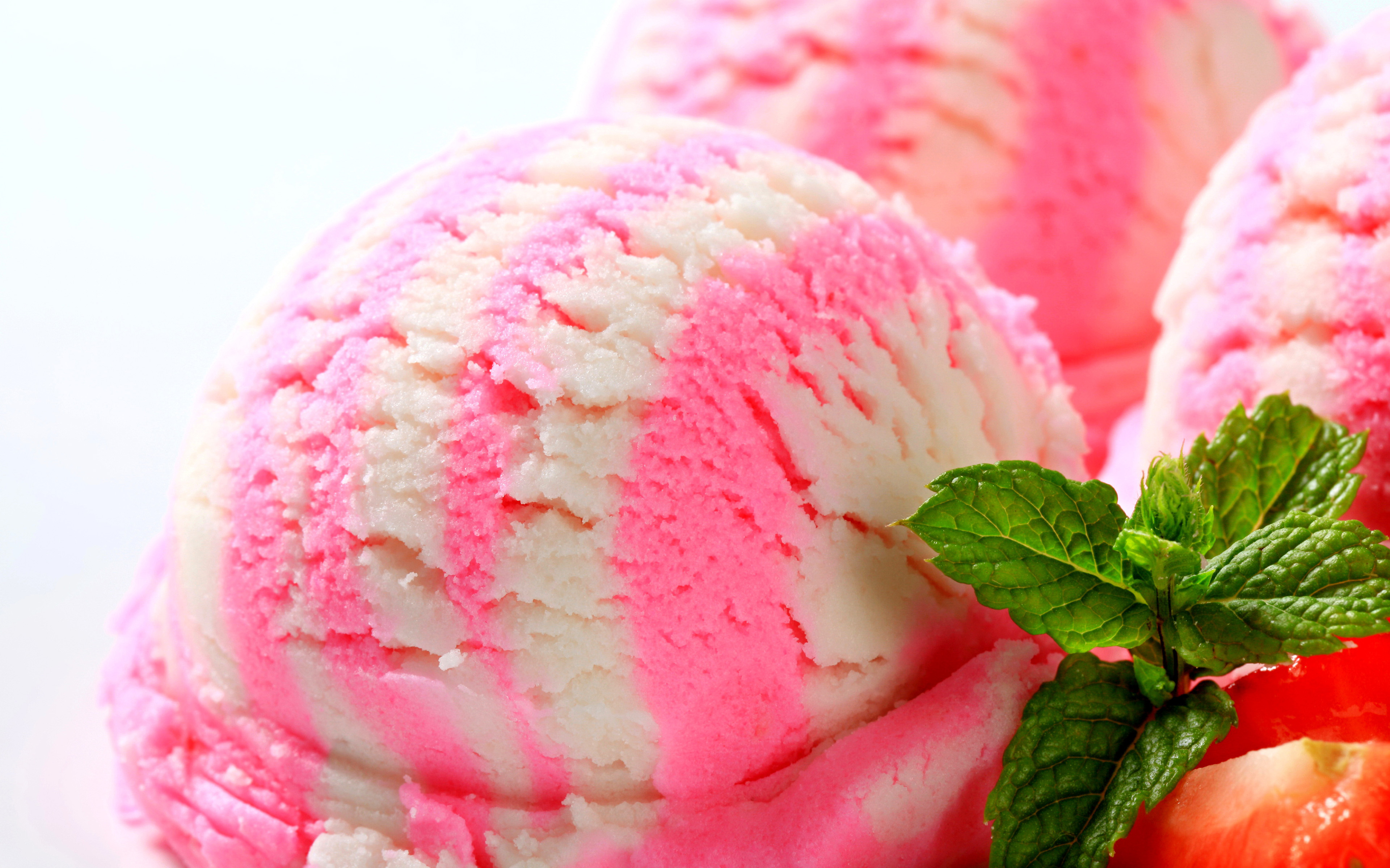 Lody 058 Truskawki