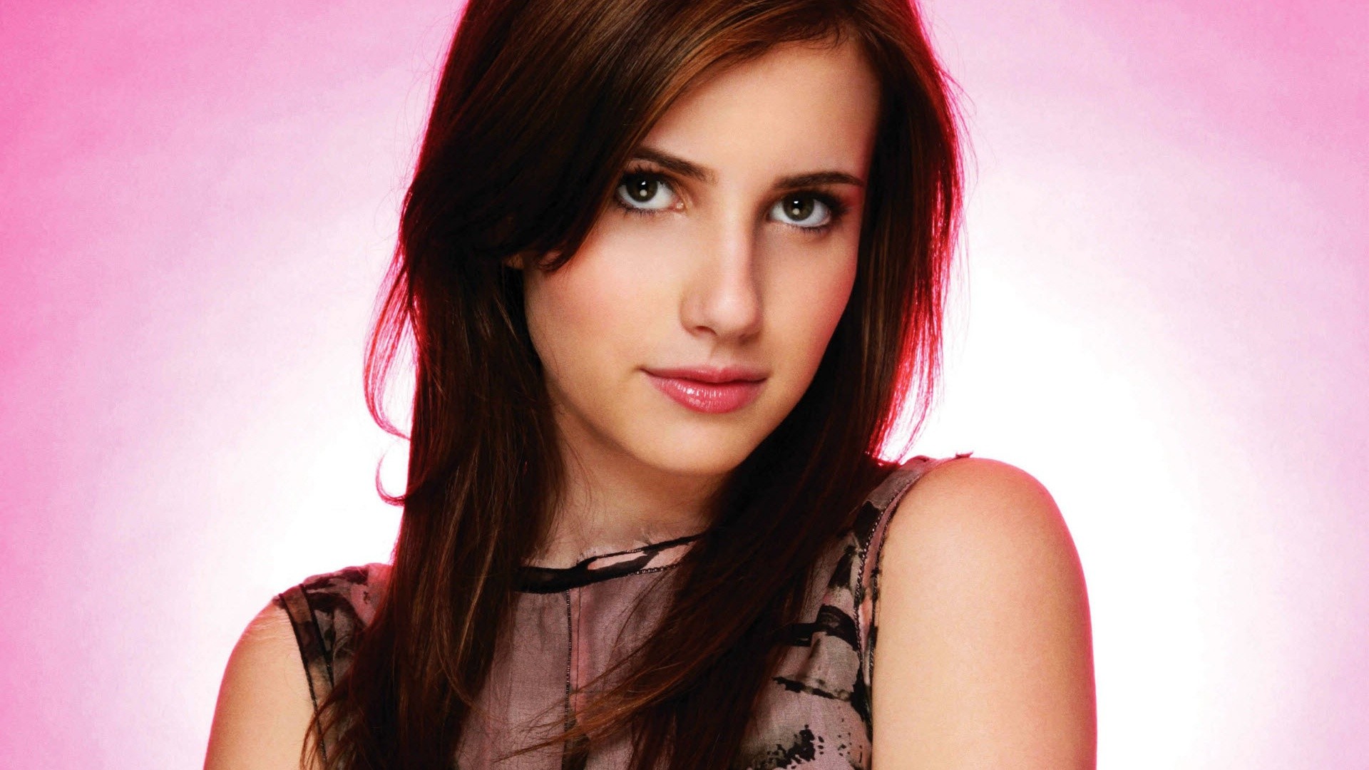 Emma Roberts 027