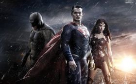 Batman v Superman Dawn of Justice 016 Bruce Wayne, Clark Kent, Diana Prince