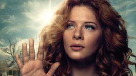 Under the Dome 011 Rachelle Lefevre, Julia Shumway