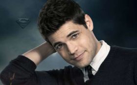 Supergirl 034 Jeremy Jordan jako Winn Schott