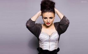 Cher Lloyd 010