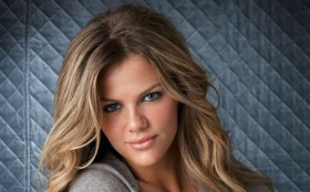 Brooklyn Decker 010