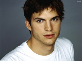 Ashton Kutcher 001