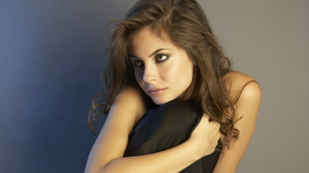 Willa Holland 021