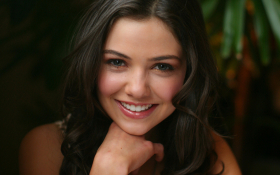 Danielle Campbell 042