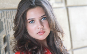 Danielle Campbell 045