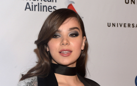 Hailee Steinfeld 015