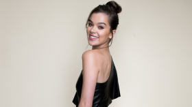 Hailee Steinfeld 086