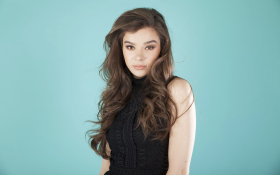 Hailee Steinfeld 092