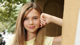 Indiana Evans 003