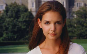 Katie Holmes 23