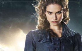 Pride and Prejudice and Zombies (2016) Duma i uprzedzenie i zombie 003 Lily James jako Elizabeth Bennet