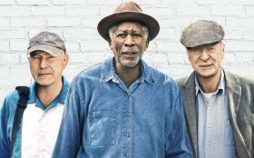 W starym, dobrym stylu (2017) Going in Style 002 Alan Arkin jako Albert Garner, Morgan Freeman jako Willie Davis, Michael Caine jako Joe Harding